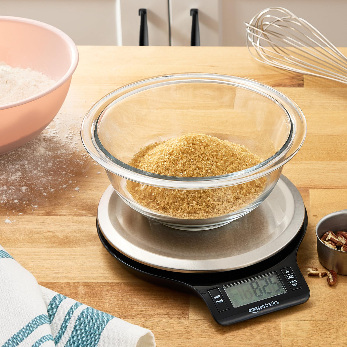 Digital Kitchen Scale with LCD Display, Black and Stainless Steel C9379